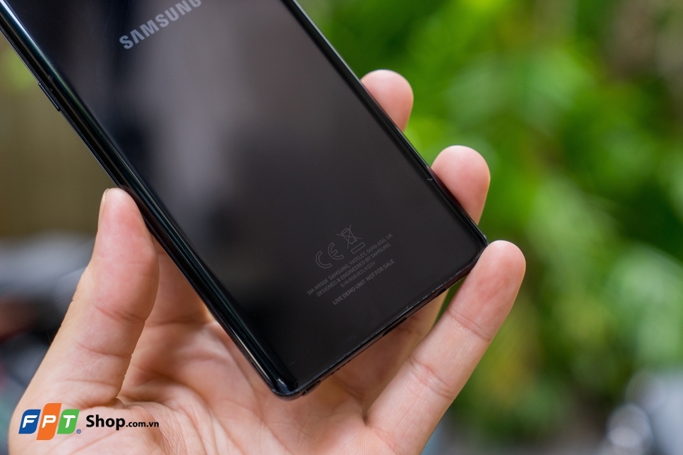 Trên tay Samsung Galaxy Note 8: Siêu phẩm dòng Note (Ảnh 14) Trên tay Samsung Galaxy Note 8: Siêu phẩm dòng Note (Ảnh 14)