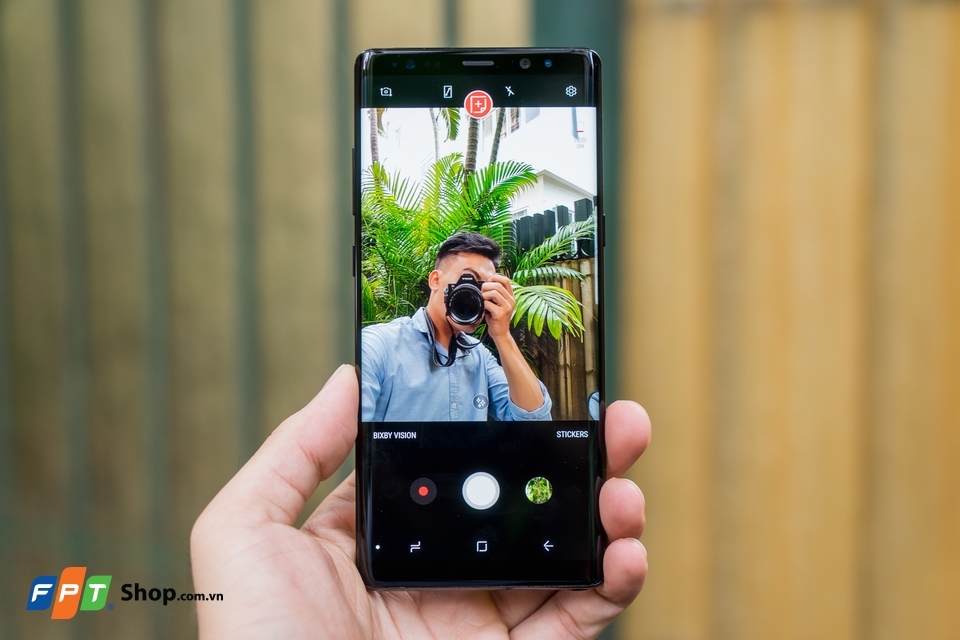 Trên tay Samsung Galaxy Note 8: Siêu phẩm dòng Note (Ảnh 16) Trên tay Samsung Galaxy Note 8: Siêu phẩm dòng Note (Ảnh 16)