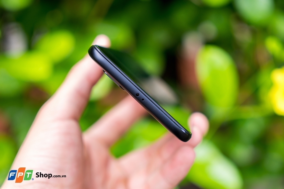 Mở hộp Xiaomi Mi A1: Dual camera 12MP, chỉ 6 triệu (Ảnh 9) Mở hộp Xiaomi Mi A1: Dual camera 12MP, chỉ 6 triệu (Ảnh 9)
