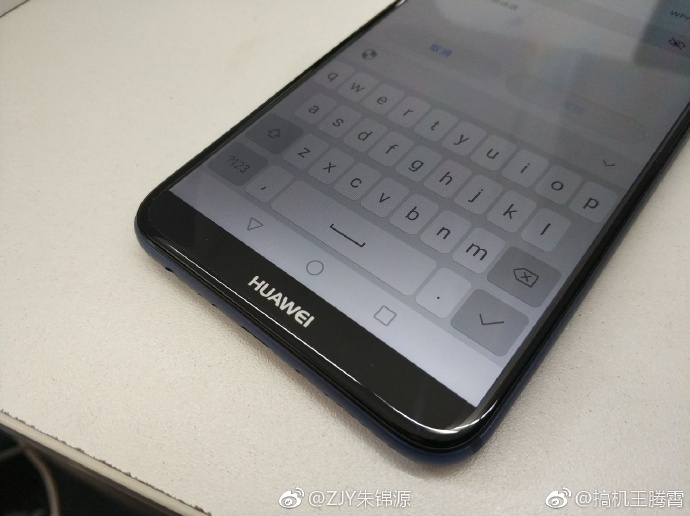 Smartphone Huawei màn hình không viền, 4 camera (Ảnh 2)