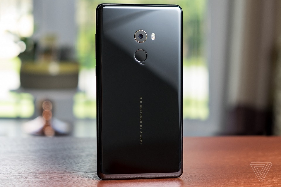 [Góc tư vấn] Nên mua smartphone màn hình FullView nào (Ảnh 6)