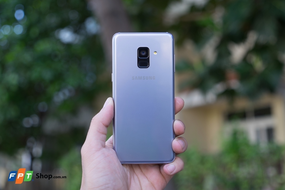Đánh giá Samsung Galaxy A8 2018