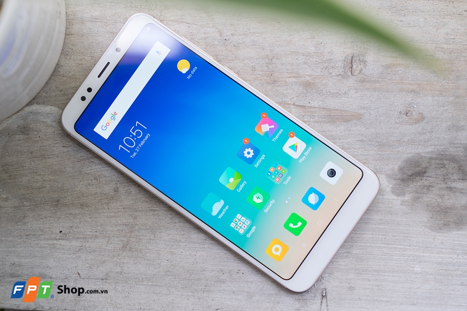 Trên tay smartphone giá rẻ Xiaomi Redmi 5 Plus (Ảnh 8) Trên tay smartphone giá rẻ Xiaomi Redmi 5 Plus (Ảnh 8)