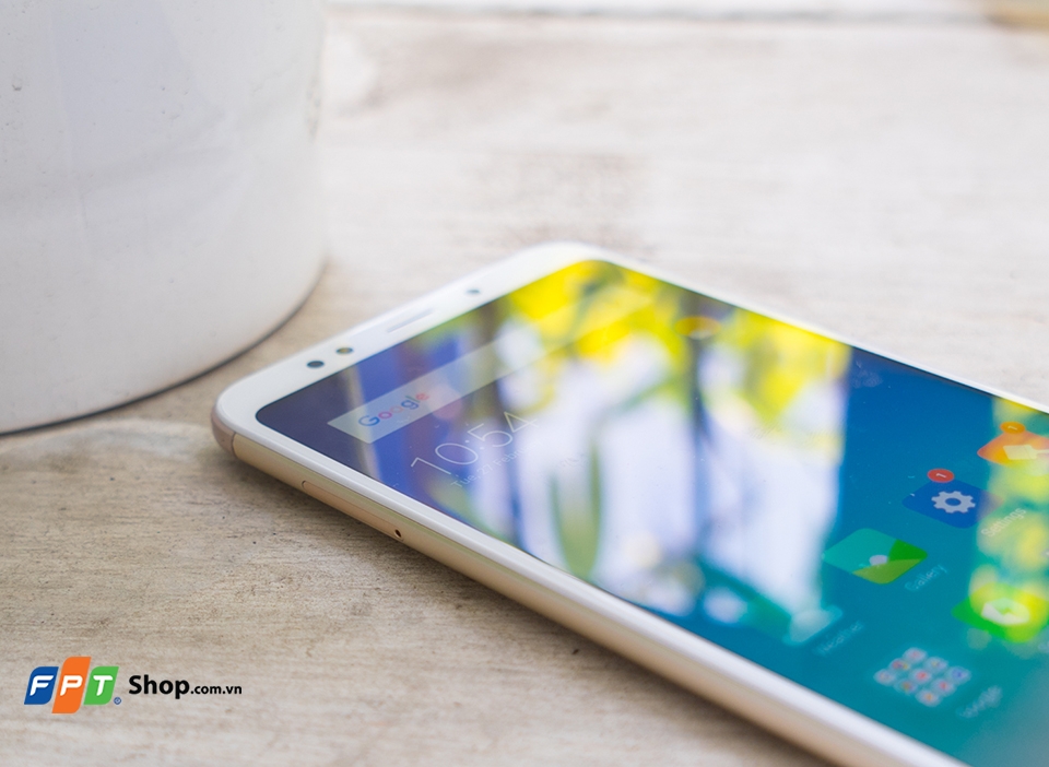 Trên tay smartphone giá rẻ Xiaomi Redmi 5 Plus (Ảnh 4) Trên tay smartphone giá rẻ Xiaomi Redmi 5 Plus (Ảnh 4)