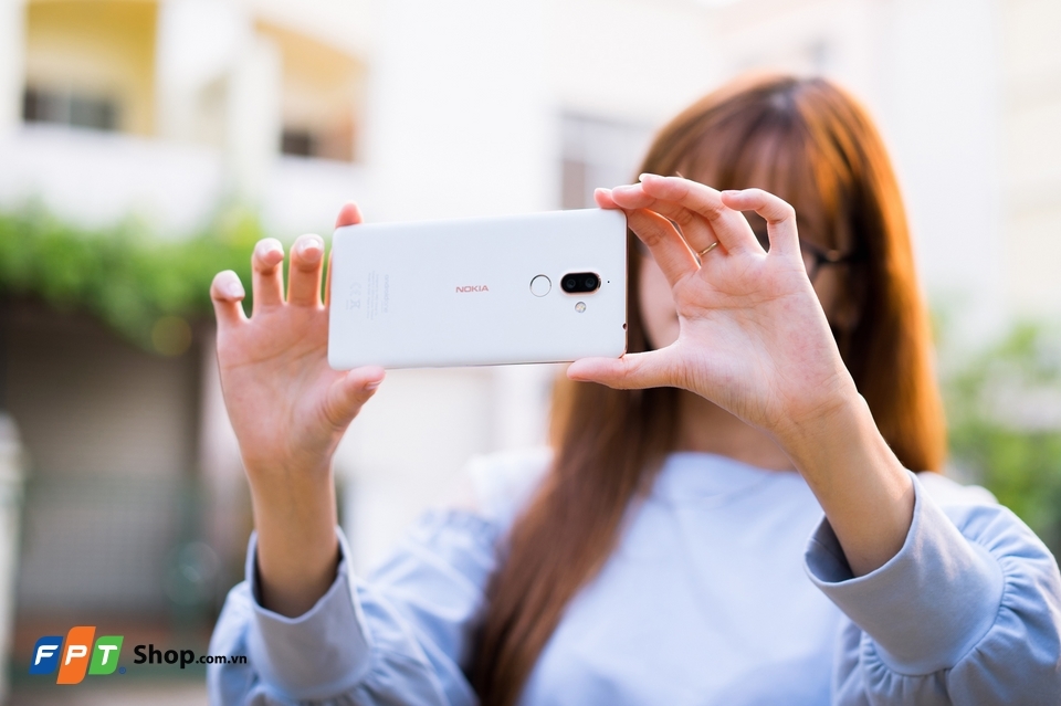 Trên tay Nokia 7 Plus: Camera kép, chip Snap 660 (Ảnh 5)