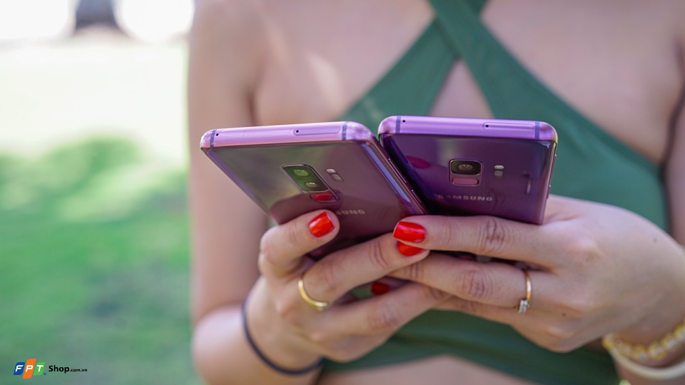 So sánh thiết kế giữa Galaxy S9 và galaxy S9+ (Ảnh 2) So sánh thiết kế giữa Galaxy S9 và galaxy S9+ (Ảnh 2)