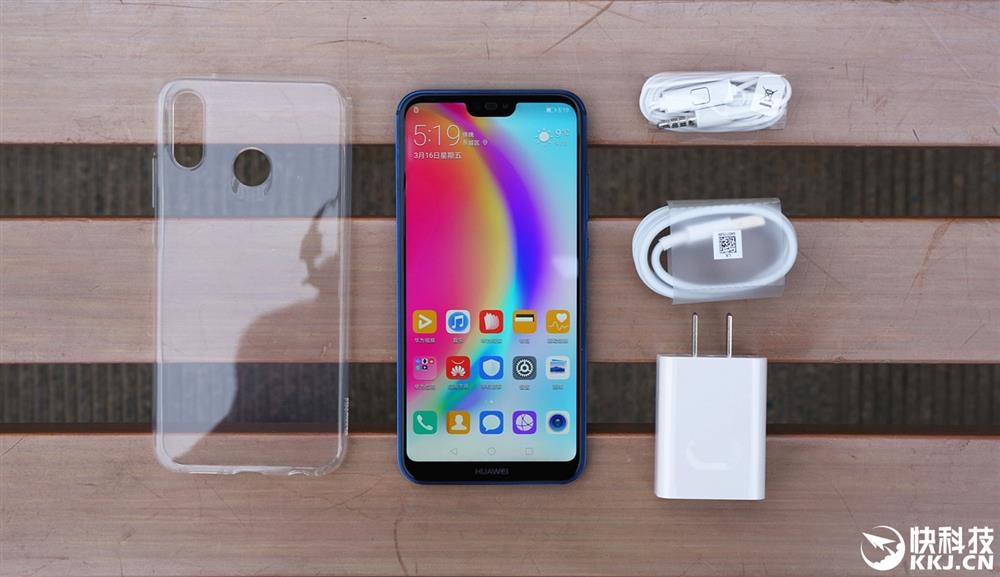 Trên tay Huawei Nova 3e, màn hình FullView tai thỏ (Ảnh 15)