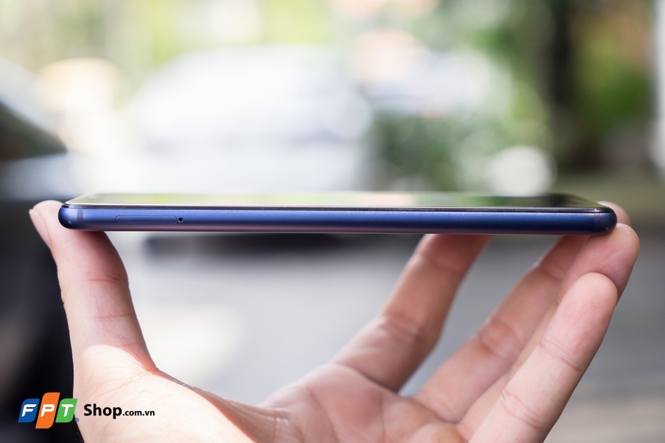 Trên tay nhanh Huawei Nova 2i phiên bản Aurora Blue (Ảnh 8)