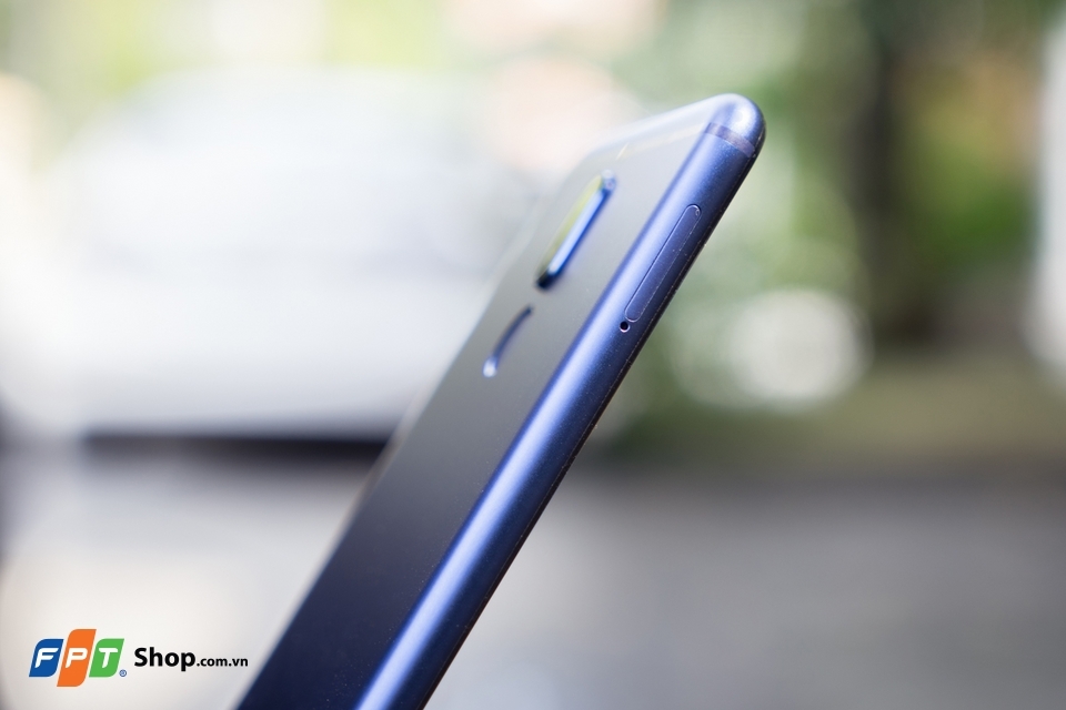 Trên tay nhanh Huawei Nova 2i phiên bản Aurora Blue (Ảnh 11)