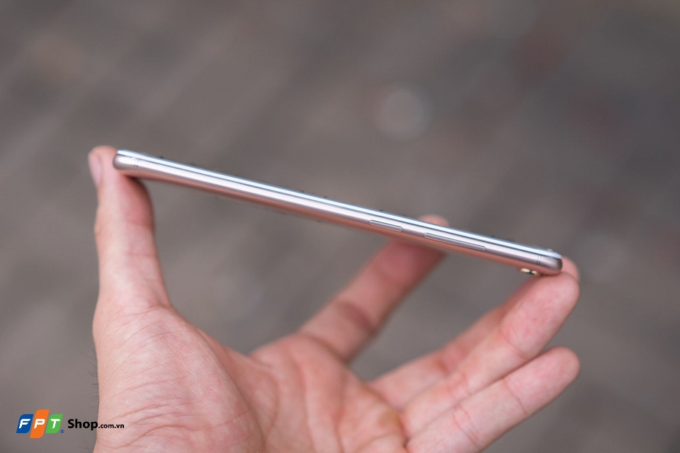 Trên tay Vivo V7 (Ảnh 11)