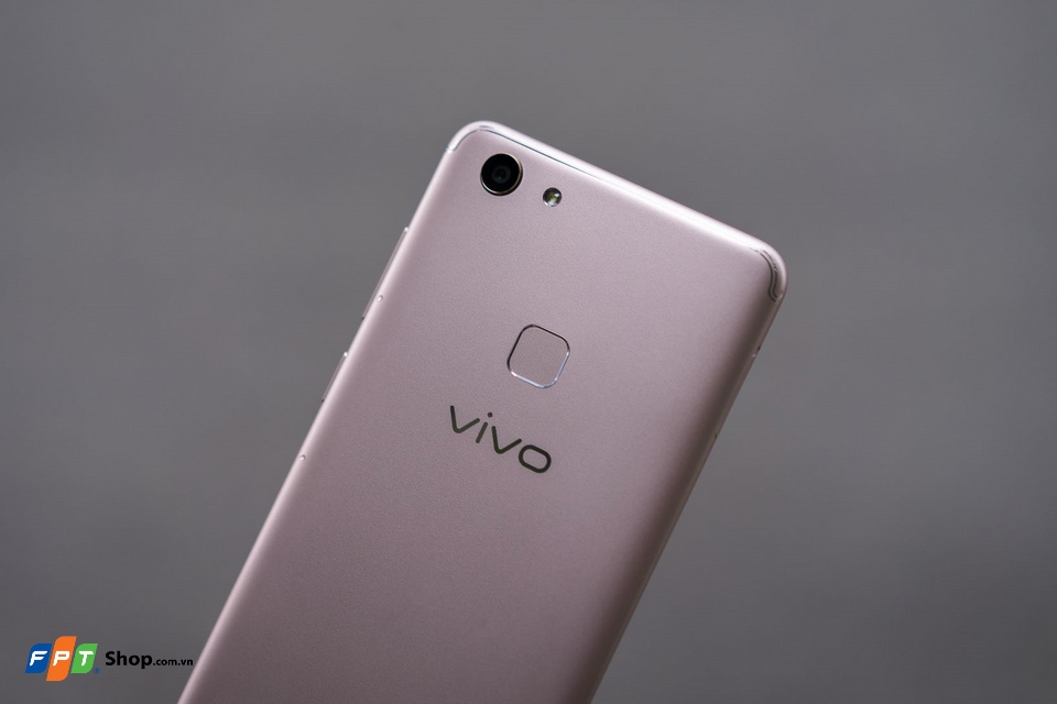 Trên tay Vivo V7 (Ảnh 12)