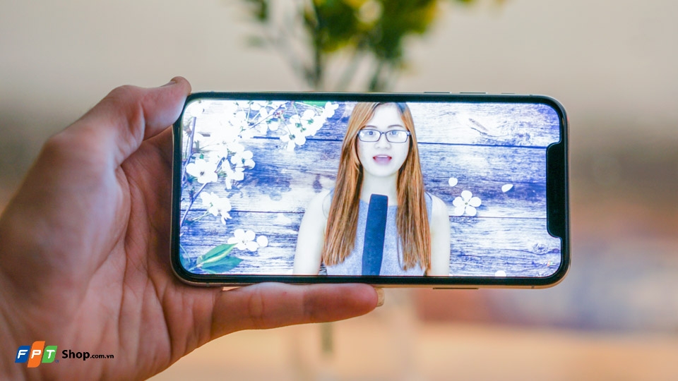 Trên tay iPhone X (Ảnh 4) Trên tay iPhone X (Ảnh 4)