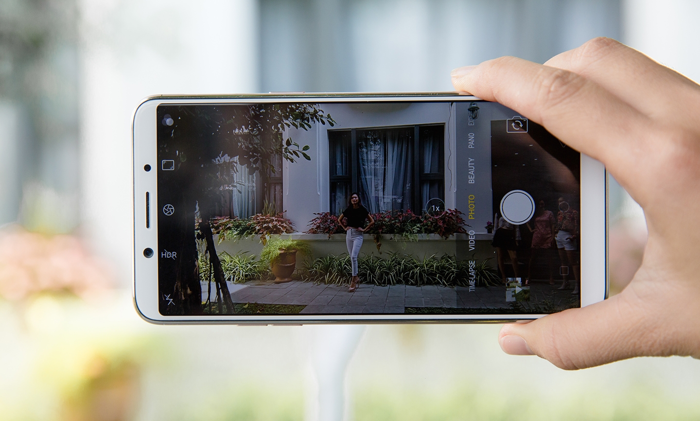 OPPO F5 (Ảnh 6) OPPO F5 (Ảnh 6)