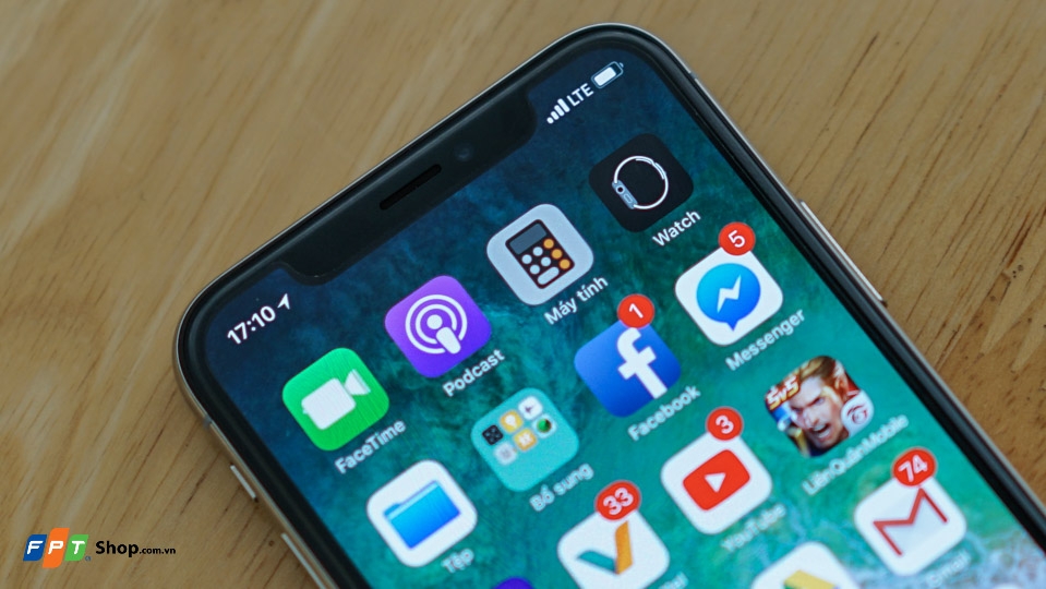 Trên tay iPhone X (Ảnh 13) Trên tay iPhone X (Ảnh 13)