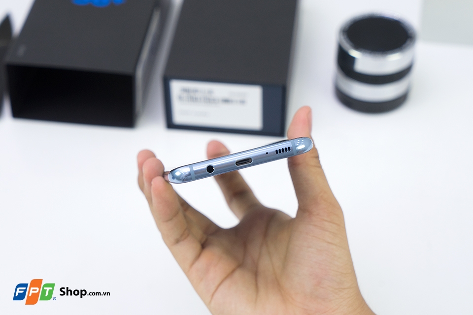Đập hộp, trên tay Samsung Galaxy S8 Plus Blue Coral (Ảnh 8)