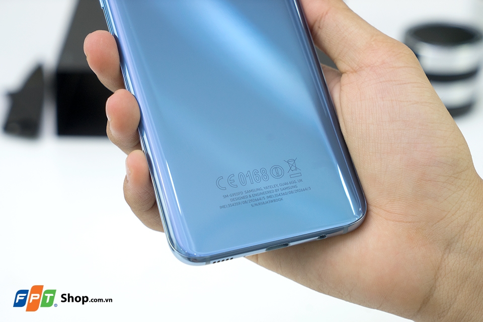 Đập hộp, trên tay Samsung Galaxy S8 Plus Blue Coral (Ảnh 13)