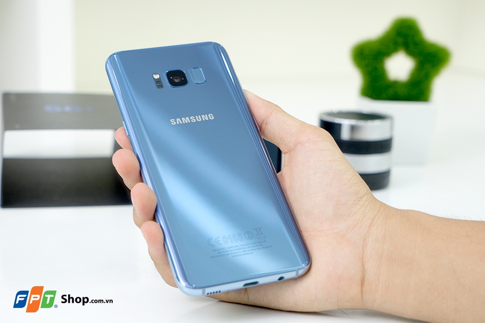 Đập hộp, trên tay Samsung Galaxy S8 Plus Blue Coral (Ảnh 5)