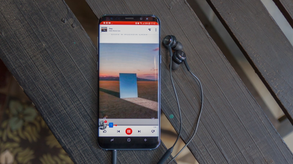 Đánh giá tai nghe AKG phụ kiện theo hộp Galaxy S8 (Ảnh 5)