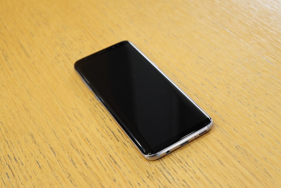 Mở hộp Samsung Galaxy S8 (Ảnh 11) Mở hộp Samsung Galaxy S8 (Ảnh 11)