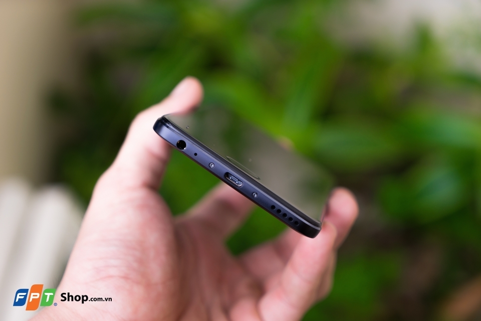 Mở hộp và trên tay MEIZU M6 Note: 2 Camera, giá mềm (Ảnh 9) Mở hộp và trên tay MEIZU M6 Note: 2 Camera, giá mềm (Ảnh 9)