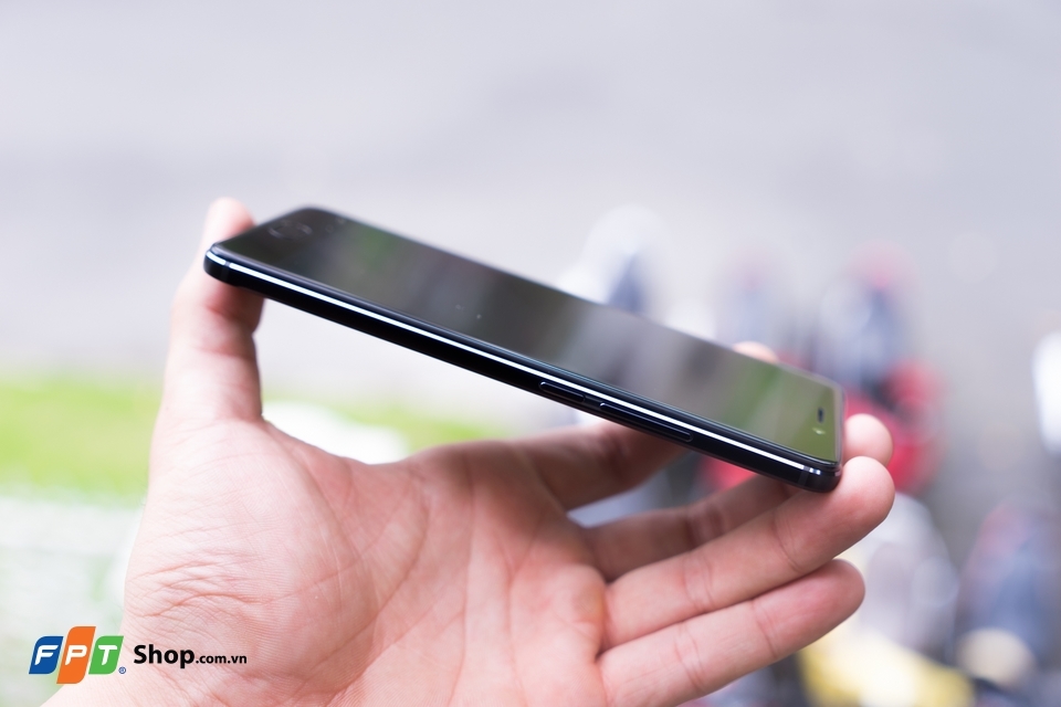 Mở hộp và trên tay MEIZU M6 Note: 2 Camera, giá mềm (Ảnh 11) Mở hộp và trên tay MEIZU M6 Note: 2 Camera, giá mềm (Ảnh 11)