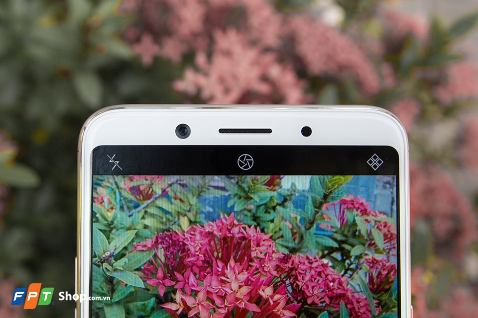 Cùng FPTShop chiêm ngưỡng hình ảnh trên tay OPPO F5 (Ảnh 18)