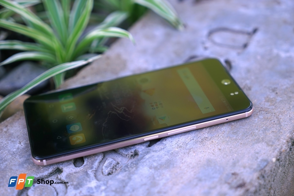 Trên tay Tecno Camon CX: Camera selfie thông số 16MP (Ảnh 8)