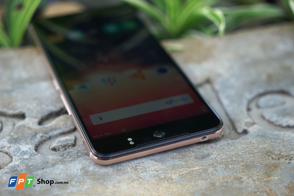 Trên tay Tecno Camon CX: Camera selfie thông số 16MP (Ảnh 10)