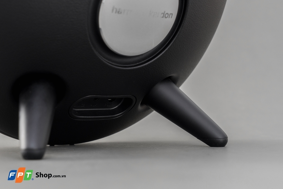 Trên tay loa Harman Kardon OnyX Studio 3 (Ảnh 11) Trên tay loa Harman Kardon OnyX Studio 3 (Ảnh 11)