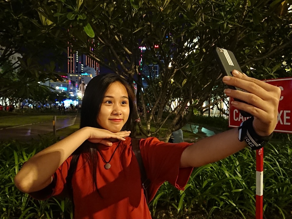 Một ngày trải nghiệm Xperia XZ Premium (Ảnh 16)