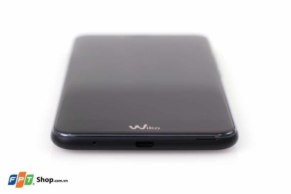 Trên tay Wiko U Pulse: Thiết kế kim loại, RAM 3GB (Ảnh 10)