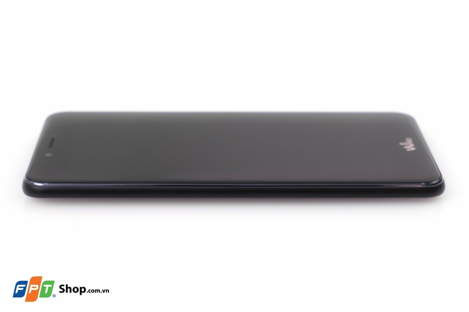 Trên tay Wiko U Pulse: Thiết kế kim loại, RAM 3GB (Ảnh 12)