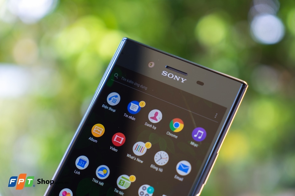Trên tay Sony Xperia XZ Premium bản màu Deepsea Black (Ảnh 3)