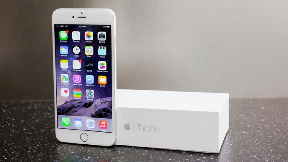 iPhone 6 Plus: Kích thước lớn, thời lượng pin tốt iPhone 6 Plus: Kích thước lớn, thời lượng pin tốt