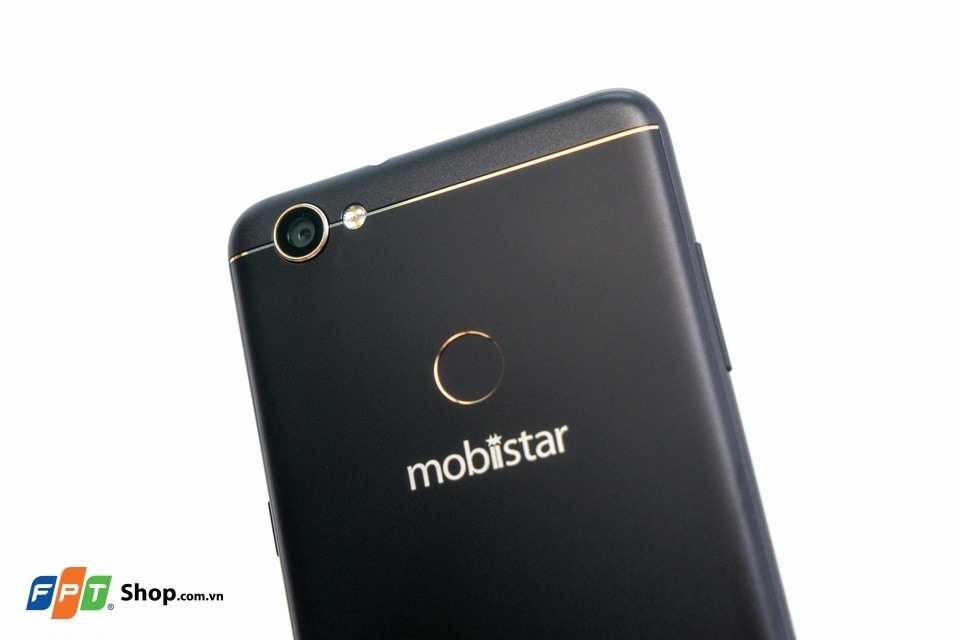 Đánh giá Mobiistar Zumbo S2: Camera selfie tuyệt vời (Ảnh 3) Đánh giá Mobiistar Zumbo S2: Camera selfie tuyệt vời (Ảnh 3)