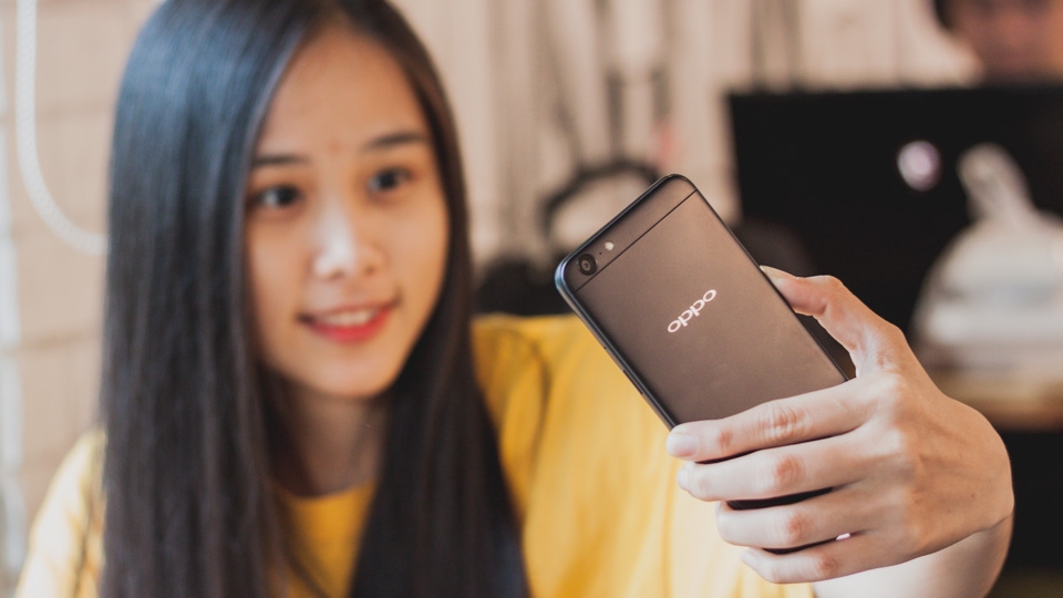 Bộ ảnh OPPO F3 Lite Matte Black, đẹp hút mê hồn (Ảnh 6)