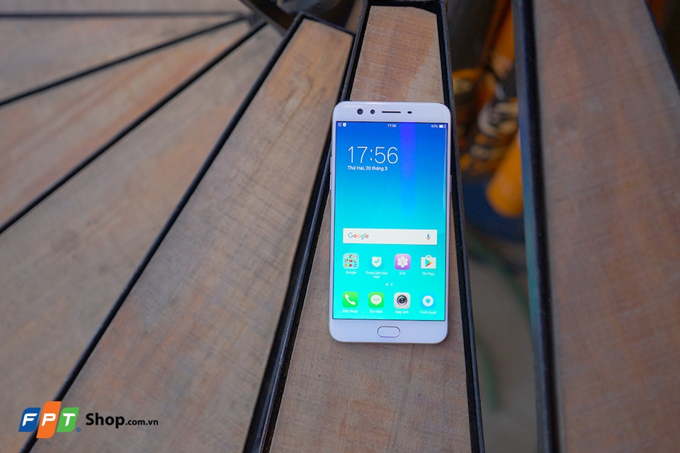 Cấu hình phần cứng: Vi xử lý Snapdragon 653 mạnh mẽ, hiệu suất xử lý đồ họa ấn tượng