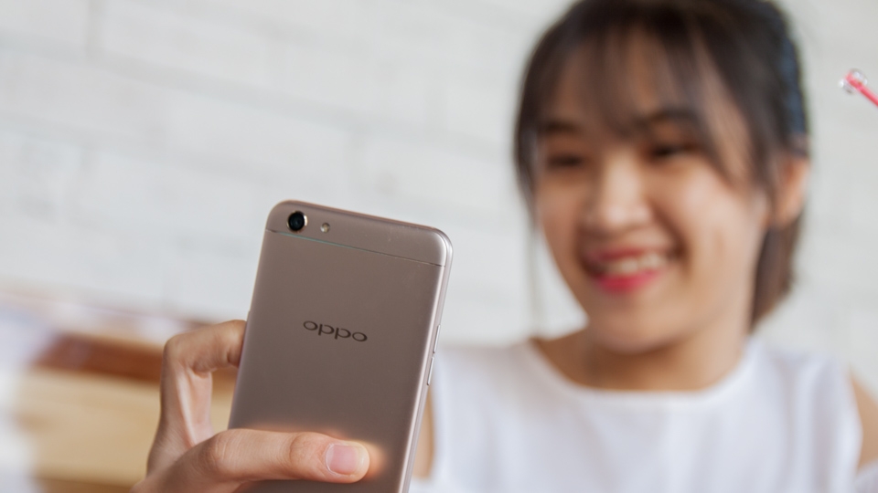 Đánh giá khả năng selfie của OPPO F3: Selfie góc rộng (Ảnh 1)