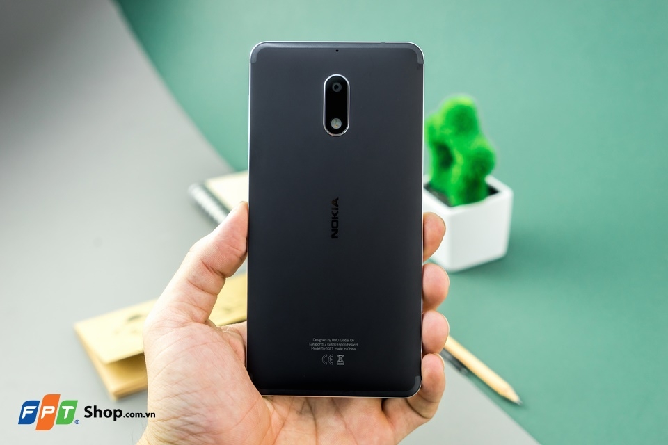 Mở hộp Nokia 6 bản “Đen nhám”: Thiết kế, cấu hình ổn (Ảnh 4) Mở hộp Nokia 6 bản “Đen nhám”: Thiết kế, cấu hình ổn (Ảnh 4)