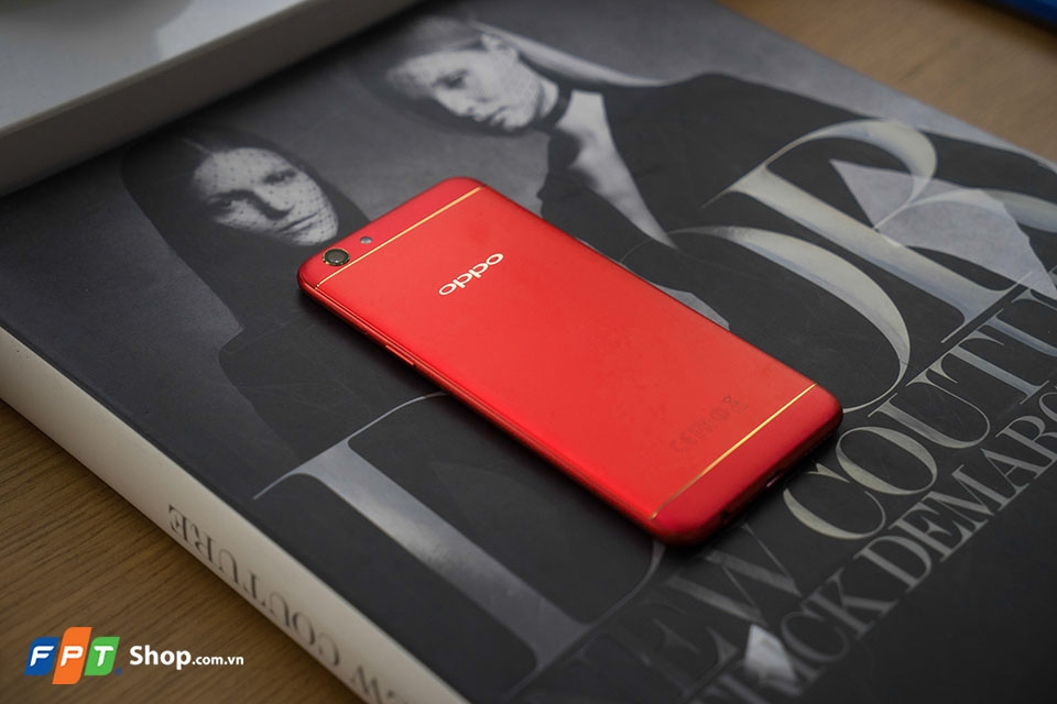 Mở hộp và trên tay nhanh OPPO F3 Red: Đỏ đam mê (Ảnh 15)