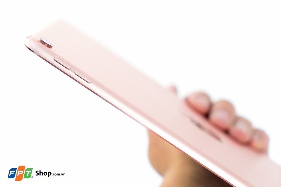 Mở hộp iPad Pro 10.5 inch: Màn hình 120Hz siêu nét (Ảnh 10) Mở hộp iPad Pro 10.5 inch: Màn hình 120Hz siêu nét (Ảnh 10)