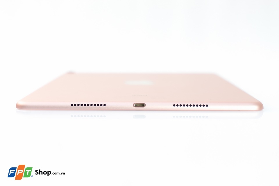 Mở hộp iPad Pro 10.5 inch: Màn hình 120Hz siêu nét (Ảnh 14) Mở hộp iPad Pro 10.5 inch: Màn hình 120Hz siêu nét (Ảnh 14)