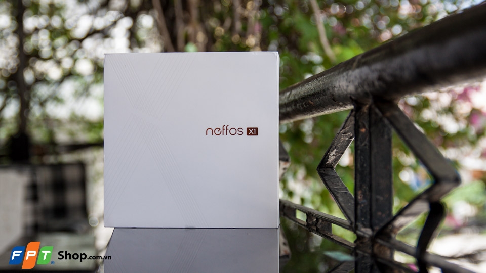 Mở hộp Neffos X1 (Ảnh 1)