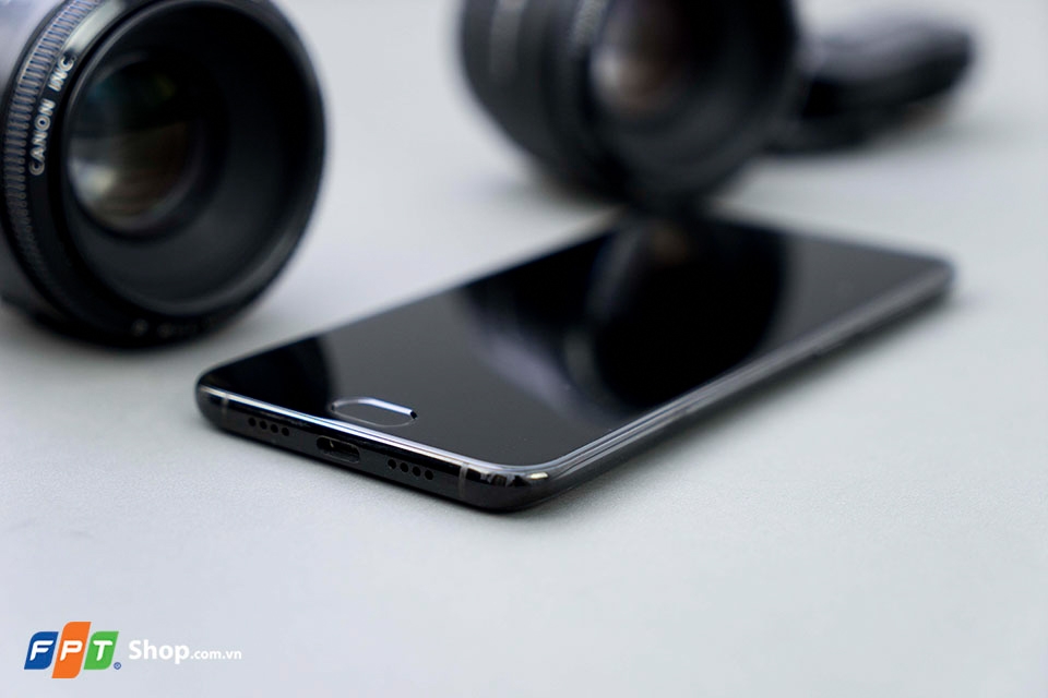 Trên tay Xiaomi Mi 6 màu Black: Thiết kế đẹp (Ảnh 10)