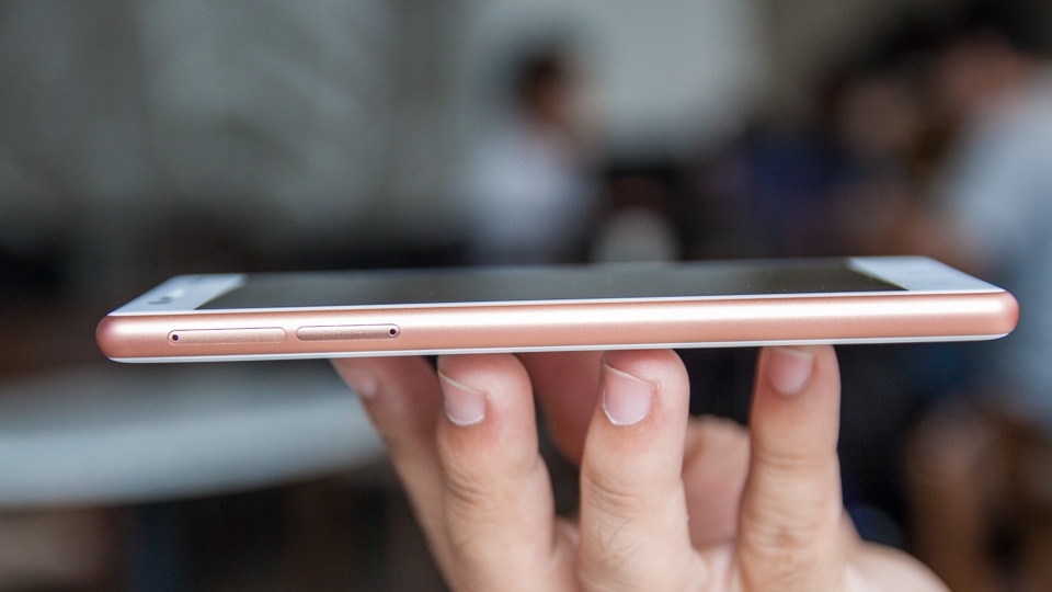 Trên tay Nokia 3 đầu tiên tại Việt Nam (Ảnh 4)