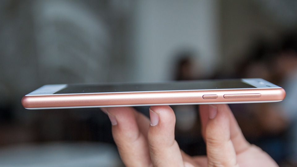 Trên tay Nokia 3 đầu tiên tại Việt Nam (Ảnh 5)