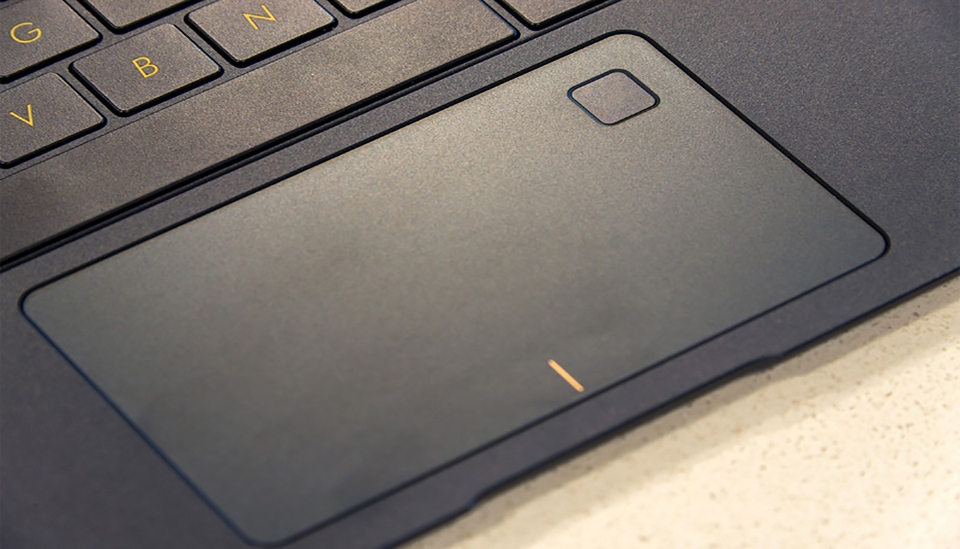 đánh giá Asus Zenbook 3