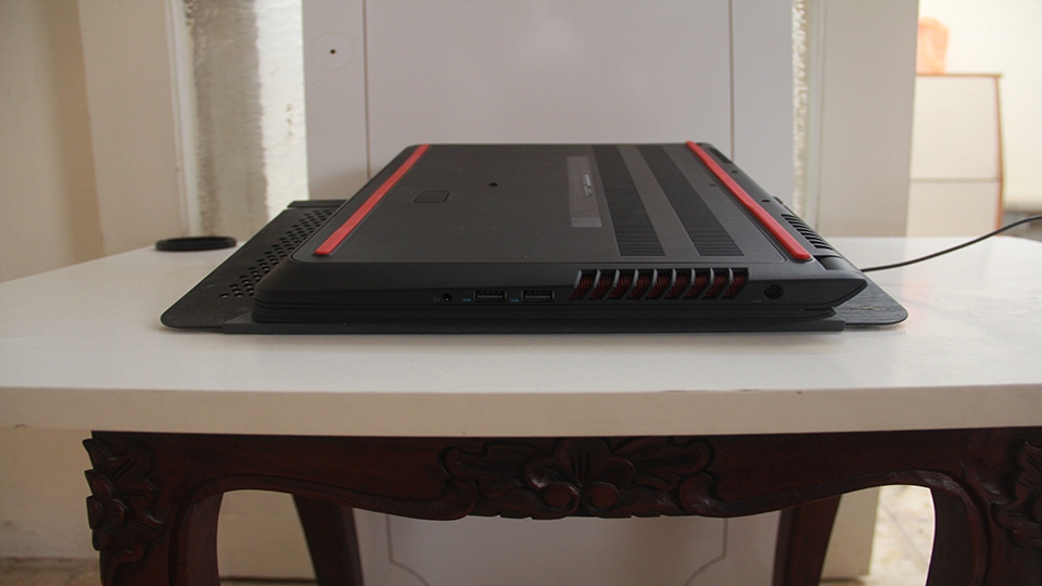 Đánh giá Dell N7559B