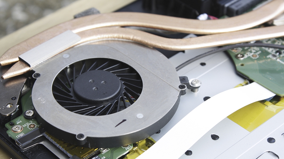 Đánh giá MSI GL72 6QF