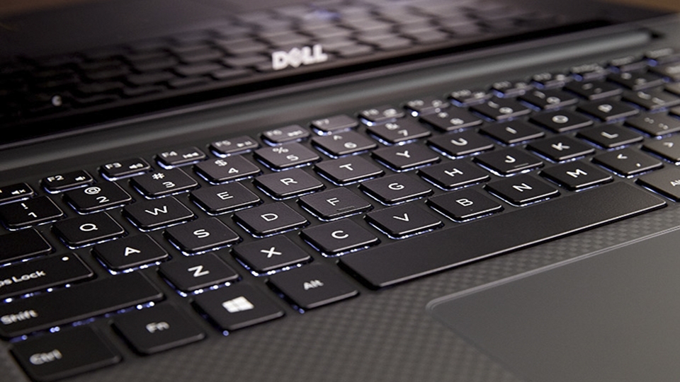 đánh giá Dell XPS 15